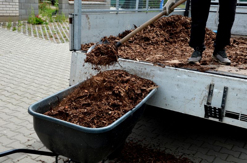 Red Mulch Delivery